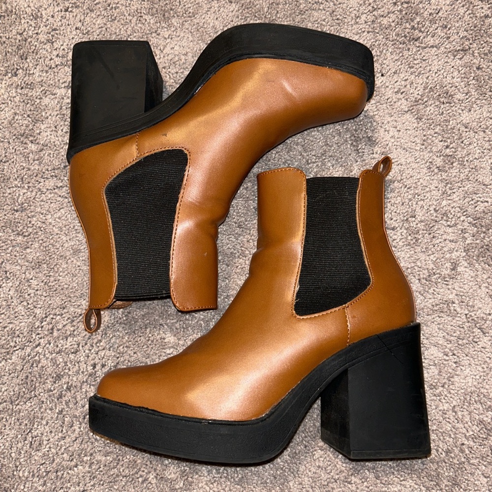 Size 9 Mia boot